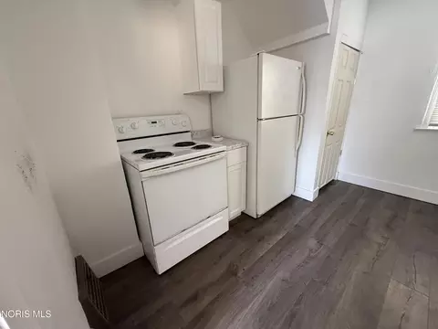 1123 Hamilton St, Toledo, OH 43607 photo 2