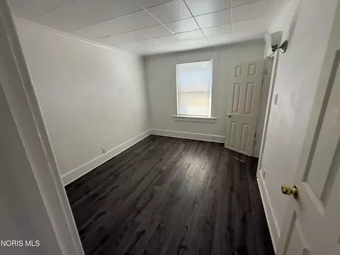 1123 Hamilton St, Toledo, OH 43607 photo 9