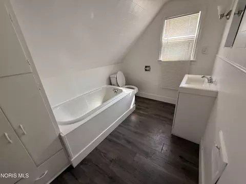 1123 Hamilton St, Toledo, OH 43607 photo 7