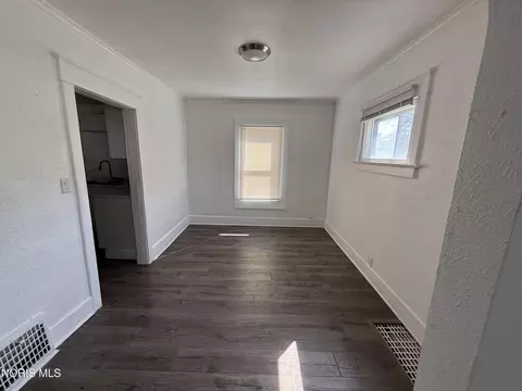 1123 Hamilton St, Toledo, OH 43607 photo 6