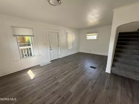 1123 Hamilton St, Toledo, OH 43607 photo 5