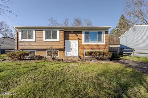 56 Bloomfield Ave, Toledo, OH 43607