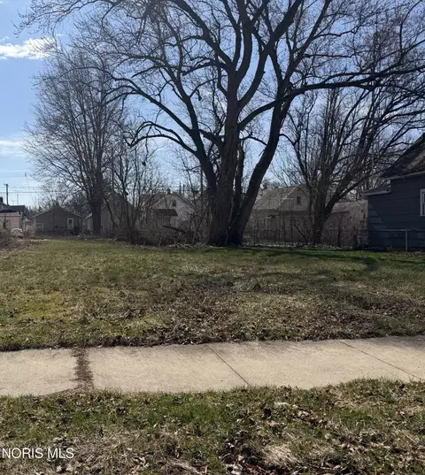 328 E Weber St, Toledo, OH 43608