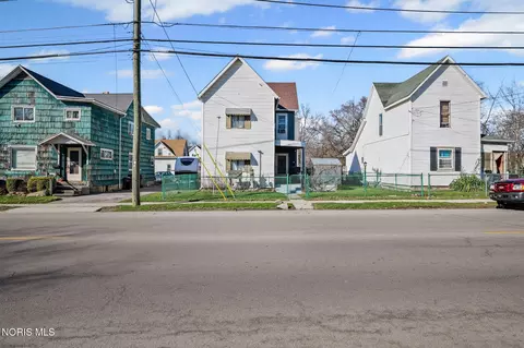 418 W Vine St, Lima, OH 45804