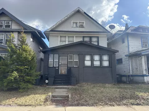 457 W Manhattan Blvd, Toledo, OH 43608