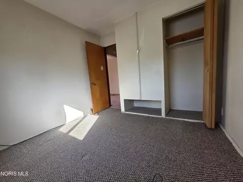 Bedroom - 5501 Ayers Rd, Walbridge, OH 43465 photo 1 of 6