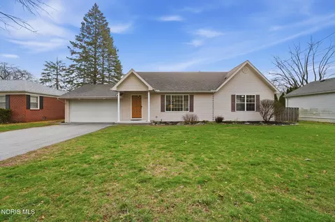 548 Ketner Dr, Bowling Green, OH 43402