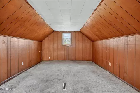 Bedroom - 915 Mackow Dr, Toledo, OH 43607 photo 5 of 5