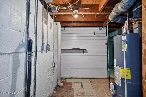 Other - 915 Mackow Dr, Toledo, OH 43607 photo 7 of 9