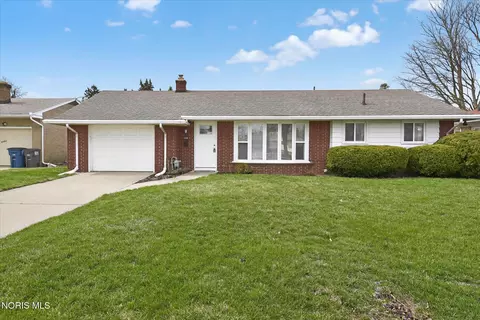 5159 Grosse Point Pkwy, Toledo, OH 43611