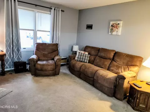 Living - 401 E Charles St, Bryan, OH 43506 photo 2 of 2