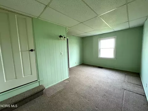 Bedroom - 15090 County Road 304, Forest, OH 45843 photo 4 of 6