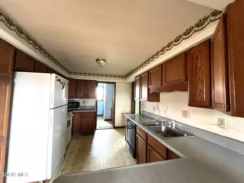 Kitchen - 15090 County Road 304, Forest, OH 45843 photo 6 of 6