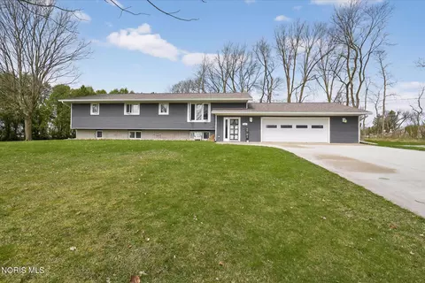 310 Irene Ct, Fayette, OH 43521