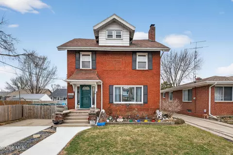 5521 304th St, Toledo, OH 43611