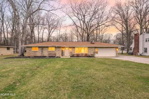1635 S Clinton St, Defiance, OH 43512