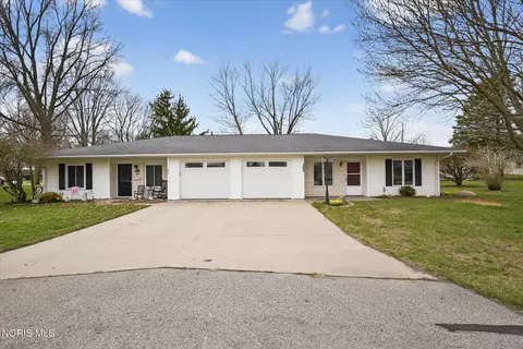 285 Cherry St, Wauseon, OH 43567