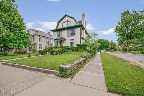1041 S Main St, Findlay, OH 45840