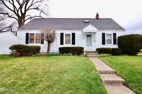 1532 Gould Rd, Toledo, OH 43612