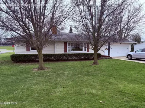 205 E Walnut St, Van Buren, OH 45889