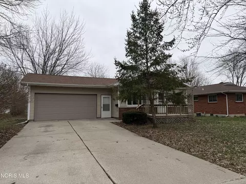 835 Bell St, Defiance, OH 43512