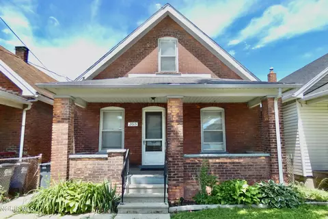 2013 Caledonia St, Toledo, OH 43605