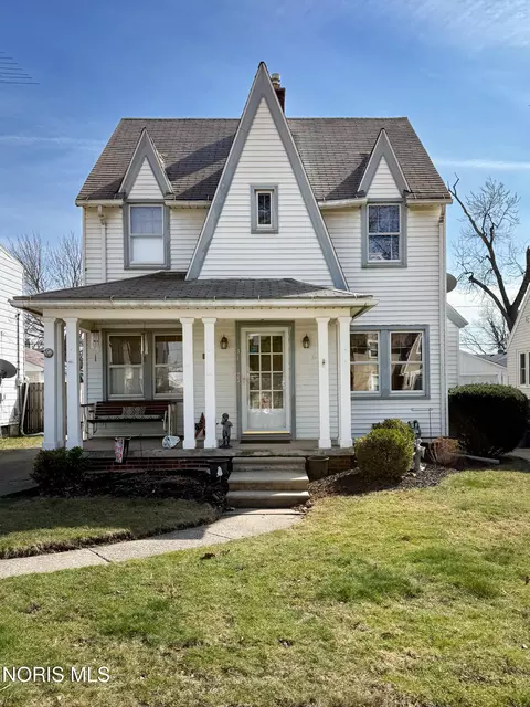 31 W Capistrano Ave, Toledo, OH 43612