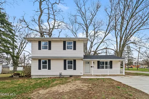 1204 Scott St, Maumee, OH 43537