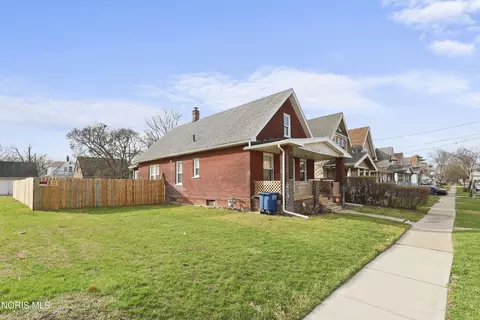 2240 Valentine St, Toledo, OH 43605