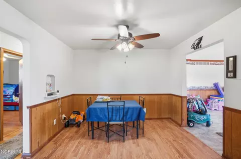 Dining - 5874 Taylor Ave, Walbridge, OH 43465 photo 1 of 1