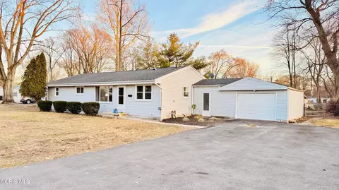5043 Barton Pl, Sylvania, OH 43560