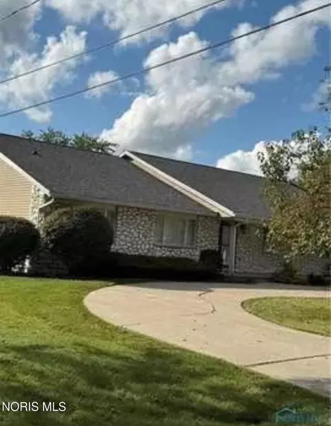 230 Adams St, Defiance, OH 43512