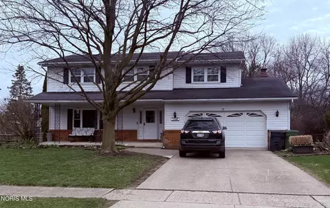 1709 Ashfield Dr, Maumee, OH 43537
