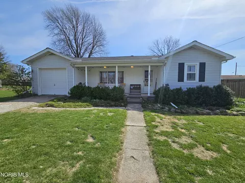 145 W Strong St, Wayne, OH 43466