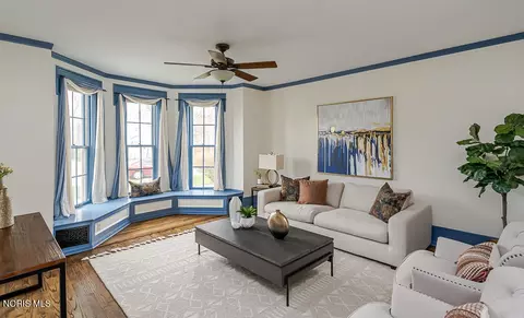 Living - 426 W Wayne St, Maumee, OH 43537 photo 1 of 7