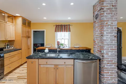 Kitchen - 426 W Wayne St, Maumee, OH 43537 photo 2 of 9