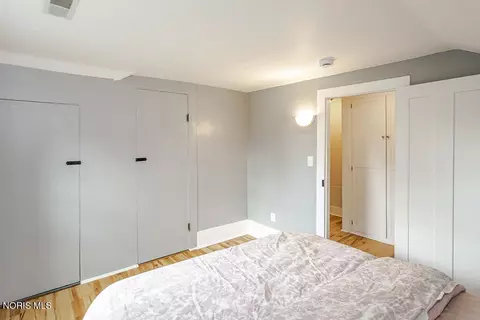 Bedroom - 426 W Wayne St, Maumee, OH 43537 photo 6 of 8