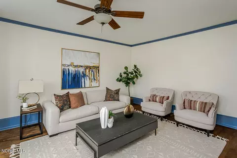 Living - 426 W Wayne St, Maumee, OH 43537 photo 4 of 7