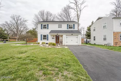 3212 Lambert Dr, Toledo, OH 43613