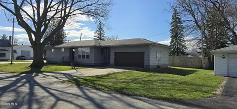 4110 Wise St, Northwood, OH 43619