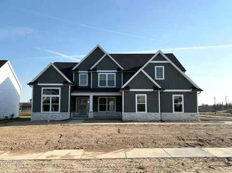 11 Hawthorne Xing, Perrysburg, OH 43551
