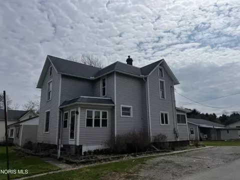 203 E Perrin Ave, Mccomb, OH 45858