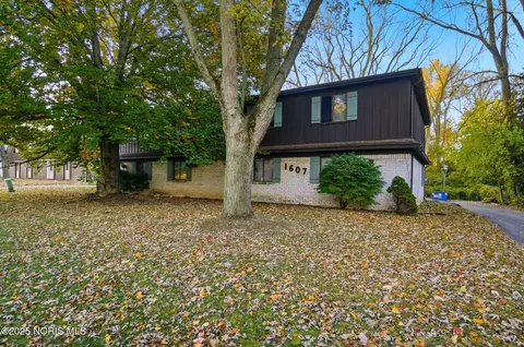 1607 Brooke Park Dr, Toledo, OH 43612