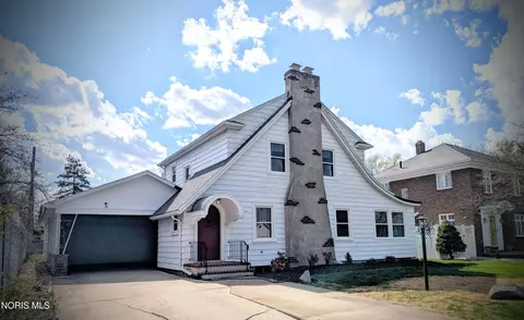 758 Barker Rd, Fremont, OH 43420