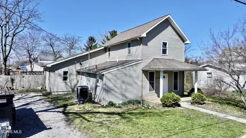 239 N 2nd St, Portage, OH 43451