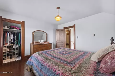 Bedroom - 5668 Ayers Rd, Walbridge, OH 43465 photo 5 of 5