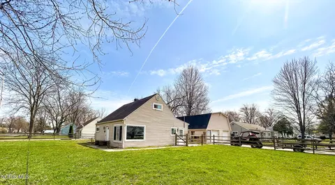 5427 Florita Dr, Toledo, OH 43615
