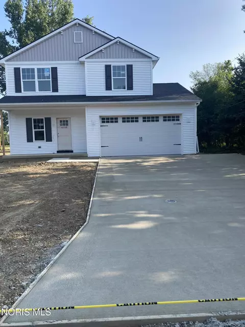 424 Hudson St, Napoleon, OH 43545
