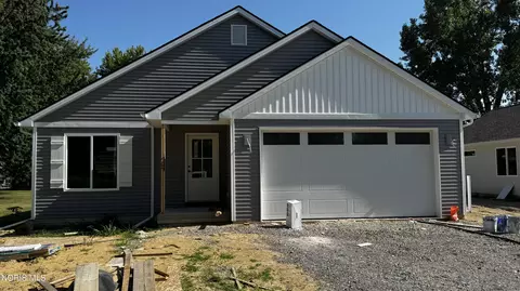 408 Hudson St, Napoleon, OH 43545