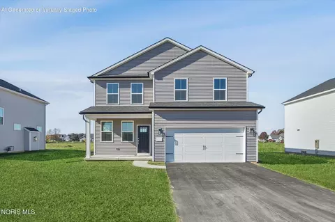 131 Valley Hall Dr, Perrysburg, OH 43551